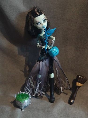 Monster high muñeca - monster,