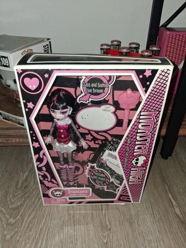 Monster high draculaura 2009 - monster,