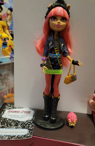 Bambola monster high howleen - high,
