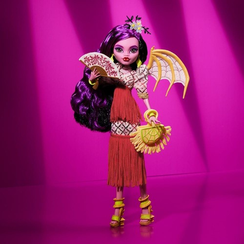 Monster high designer series - monster,